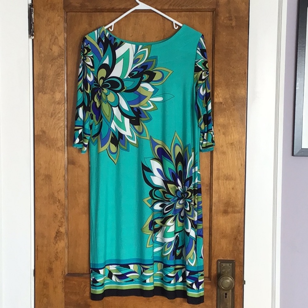 Sandra Darren dress w/ abstract flowers 16